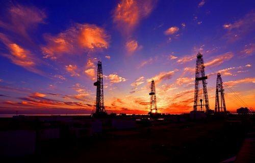 胜利油田风光 开发与自然交融的壮丽画卷